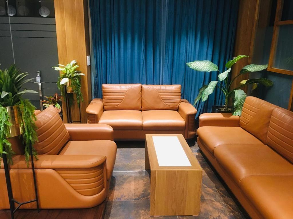 Golden Oasis Hotel Mahesana 外观 照片
